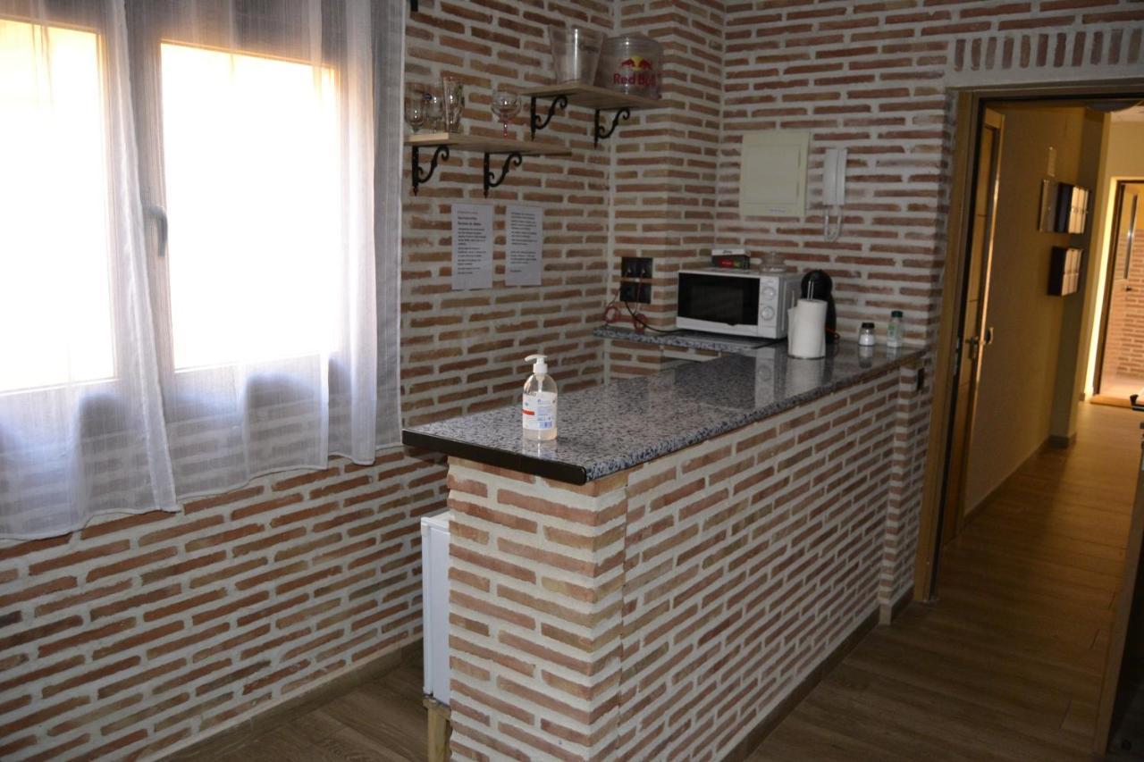 Apartamentos "Casa Rural De Aldea" Aldea del Fresno Eksteriør billede