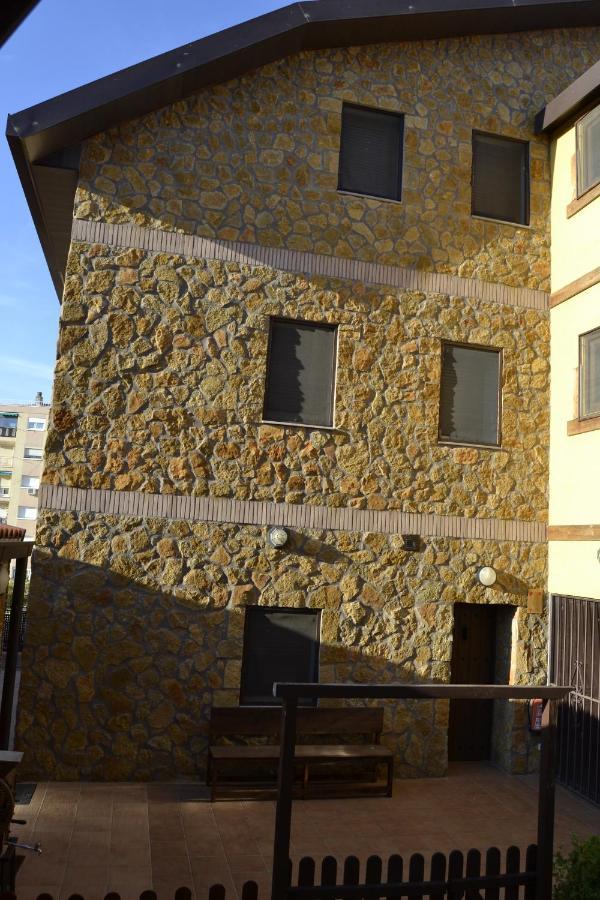 Apartamentos "Casa Rural De Aldea" Aldea del Fresno Eksteriør billede